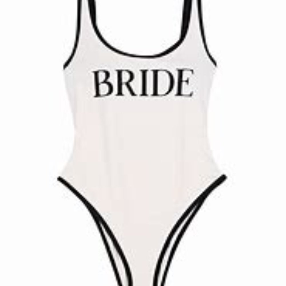 REVOLVE/WEWOREWHAT WHITE & BLACK SWIMSUIT/SIZE LARGE